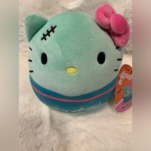 Sanrio franken Hello Kitty squishmallow 6.5 inches